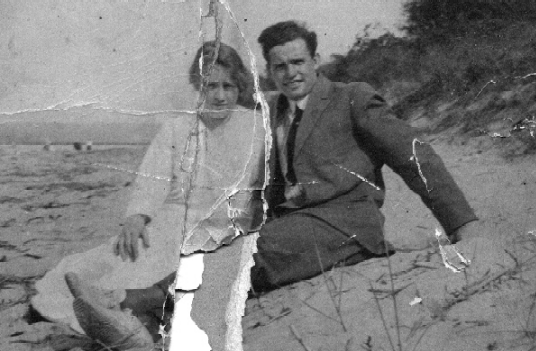Nana & Grampa@North Beach 1919